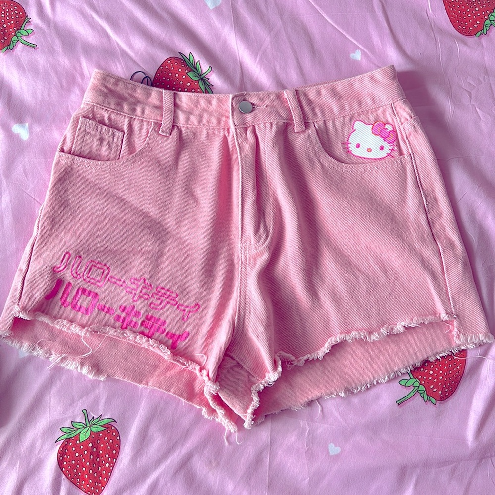 🌸HELLI KITTY PINK SHORTS🌸